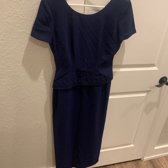 Vintage Navy Dress with Beautiful Beading - Picture 4 of 4